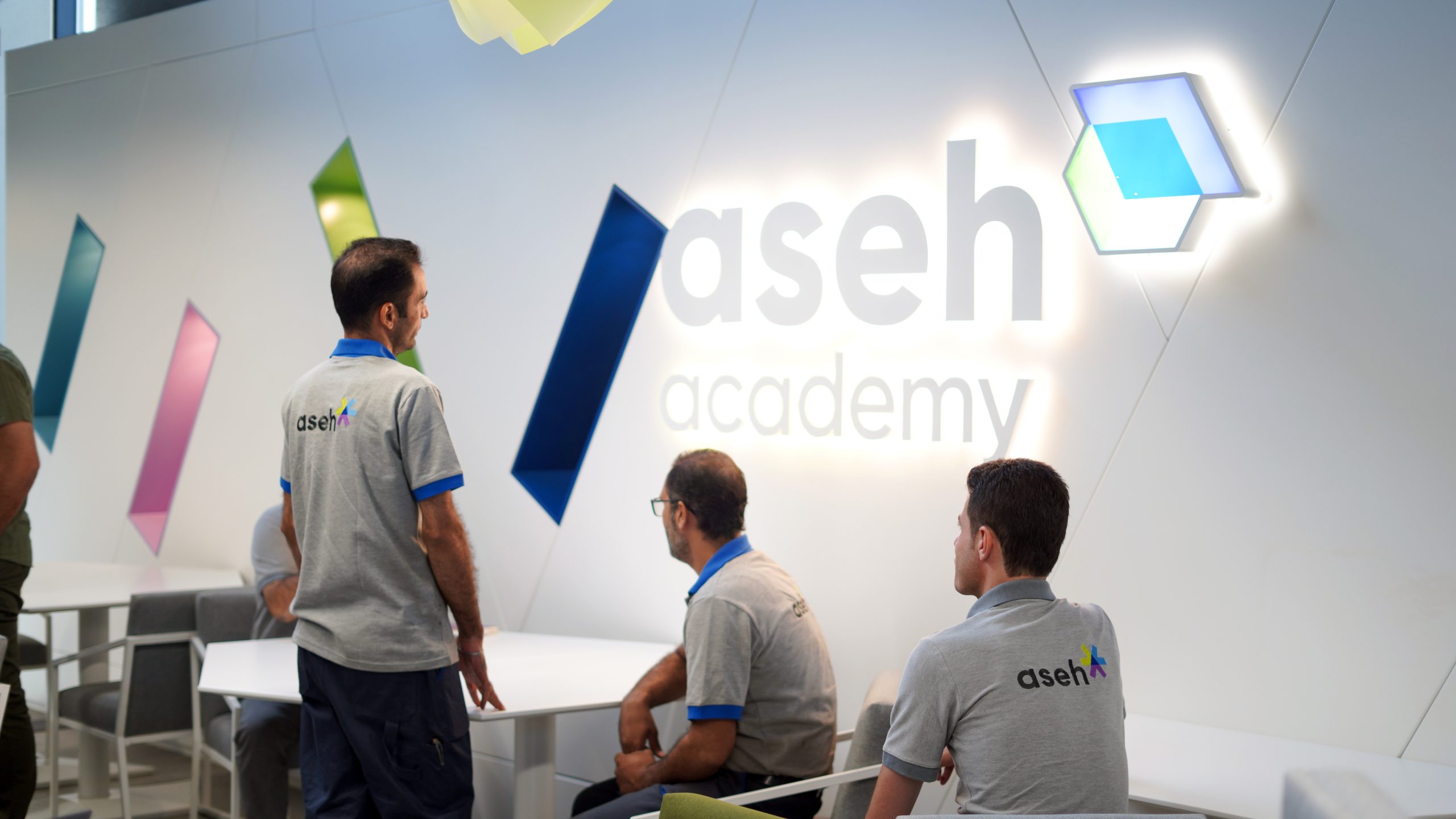 آغاز فعالیت آکادمی آسه تجارت آسیا